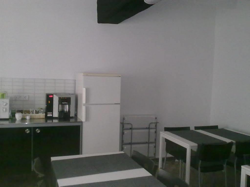 Hostal Santa Teresa Reus Zewnętrze zdjęcie
