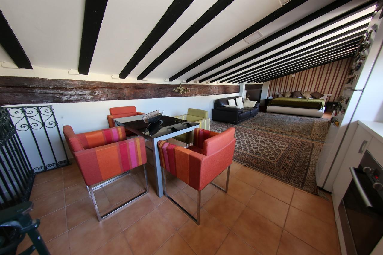 Hostal Santa Teresa Reus Zewnętrze zdjęcie