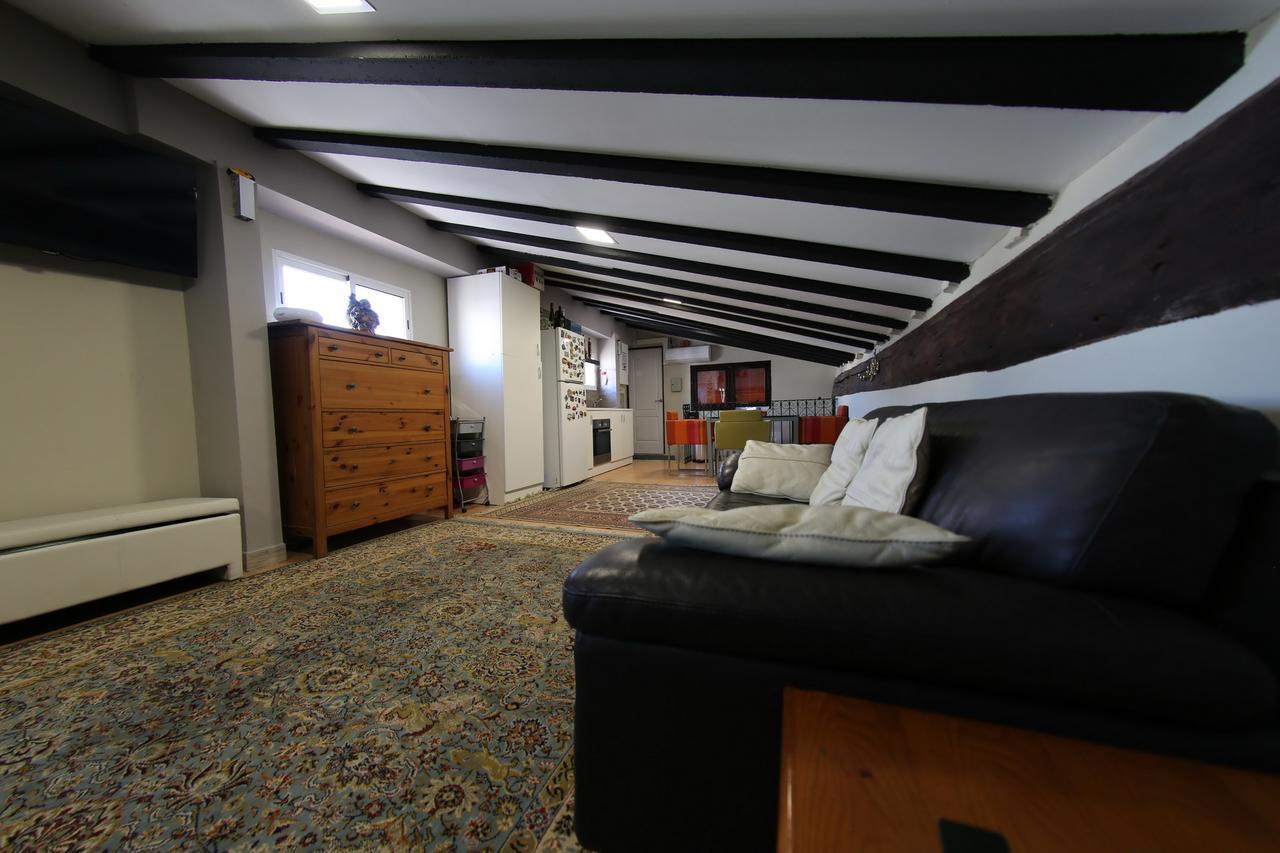 Hostal Santa Teresa Reus Zewnętrze zdjęcie